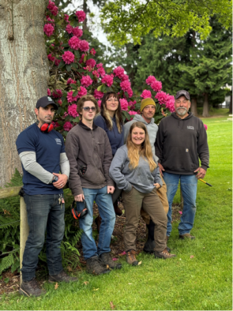 Parks department crew posing for a photo at Chetzemoka Park